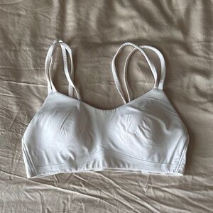 Lululemon White Women's Like a Cloud Bra (size 6)